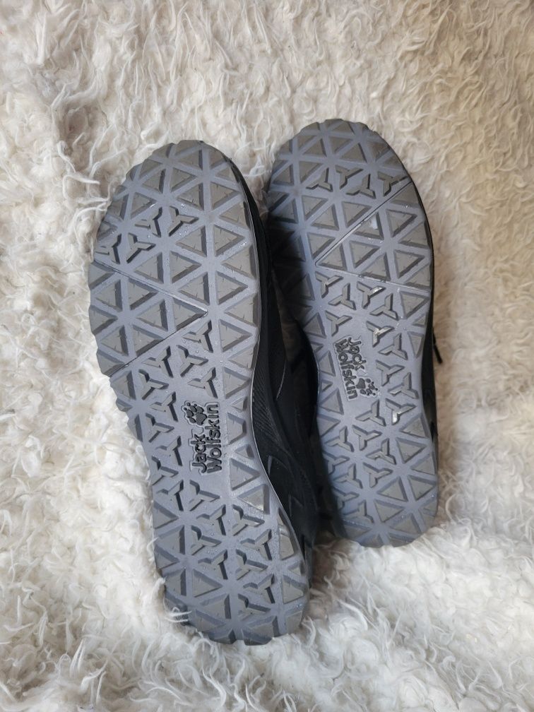 Трекінгові кросівки Jack wolfskin