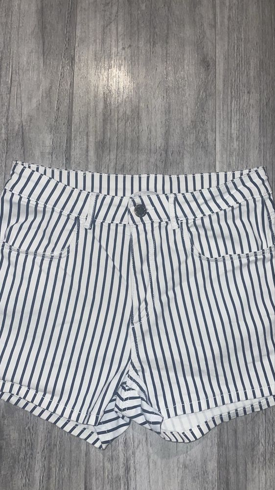 Spodenki w paski h&m rozm.164