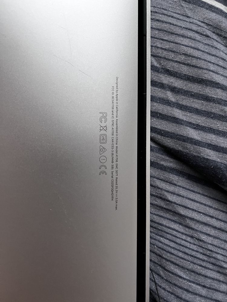 MacBook Pro (touch bar) 2016
