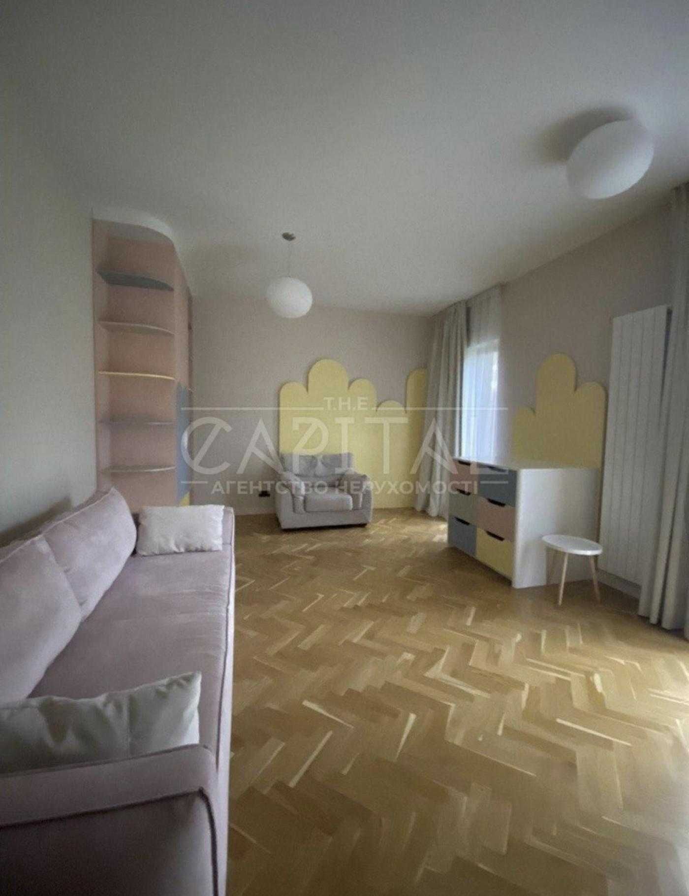 Продаж будинку с. Козин 240м2 16 соток