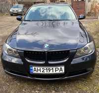 Продам сросно BMW 318i