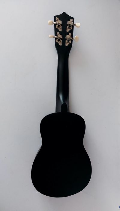 Продам Укулеле Сопрано