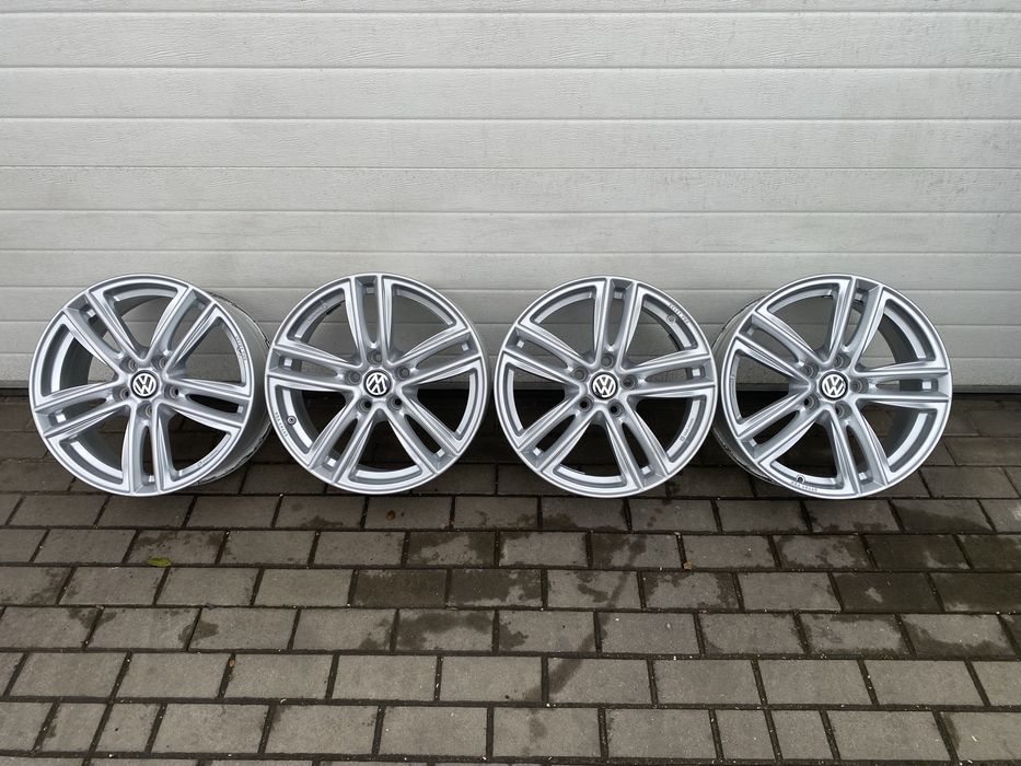 Alufelgi 17 5x112 VW passat Golf Jetta Caddy Skoda Octavia