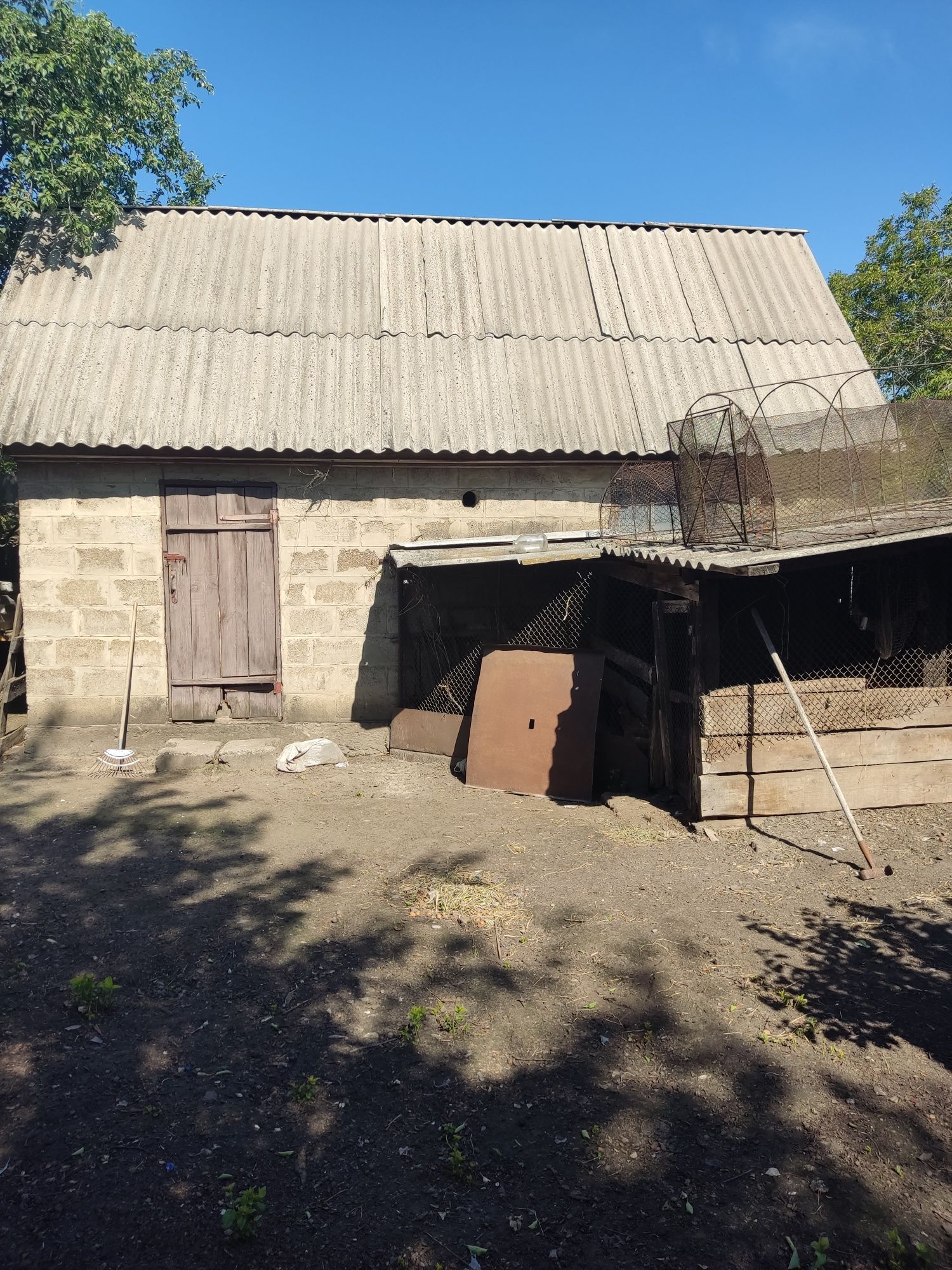 Продам дом в Изюме.