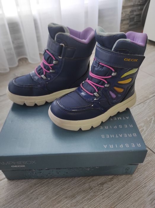 Продам зимові сапожки, ботінки Geox 28 розмір для дівчинки
