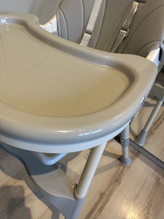 Krzeselko do karmienia