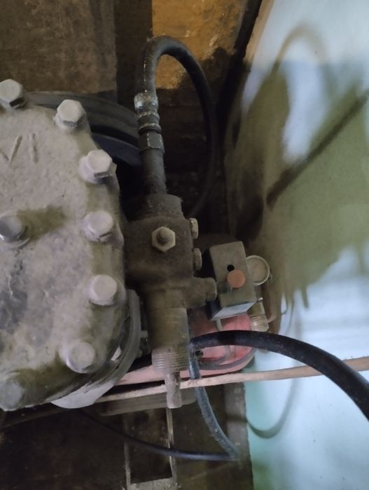 Компресор з дополнітельним ресивером