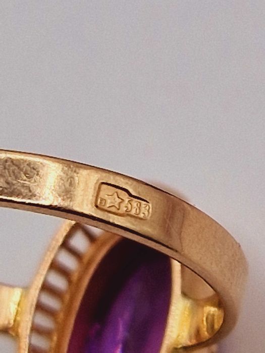 Stary Duży złoty pierścionek pr.583 (14K) ZSRR
