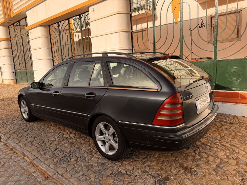 Cartinha Mercedes-benz c220 usada bom