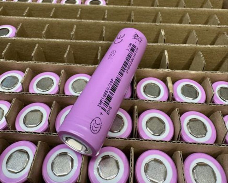 Акумулятор високострумовий 18650/21700 EVE 25P 30P 33V 50E Dmegc 25P