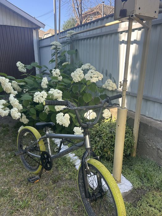 трюковий велосипед BMX