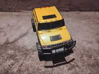 Hummer H2; model w skali 1:14