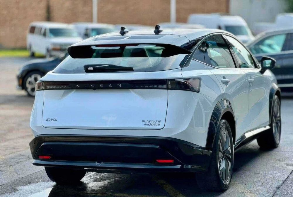 Nissan Ariya Platinum+ e-4ORCE      2023