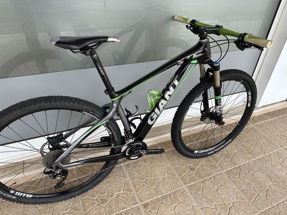 Bicicleta de BTT 29 - Carbono