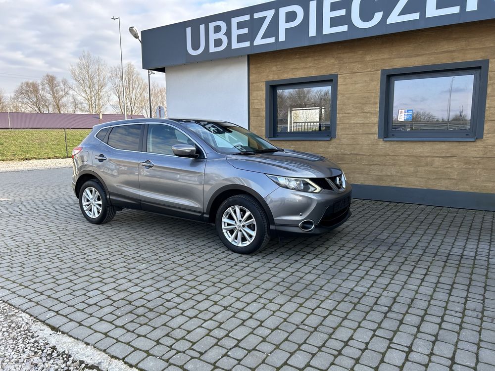 Nissan Qashqai 1.5 Acenta Panorama Kamera  PDC Navi Keyless Go  Led