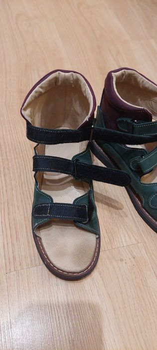 Ortopedyczne buty sandały skórzane r.36 , 24cm