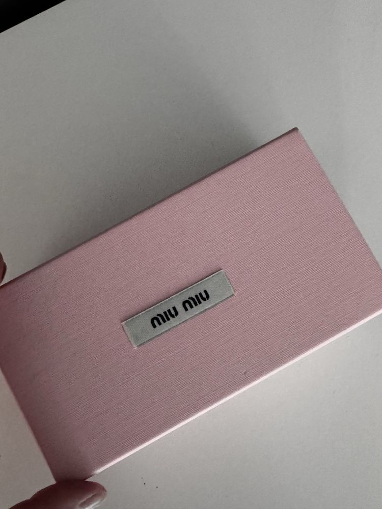 Okulary przeciwsłoneczne MiU MIU