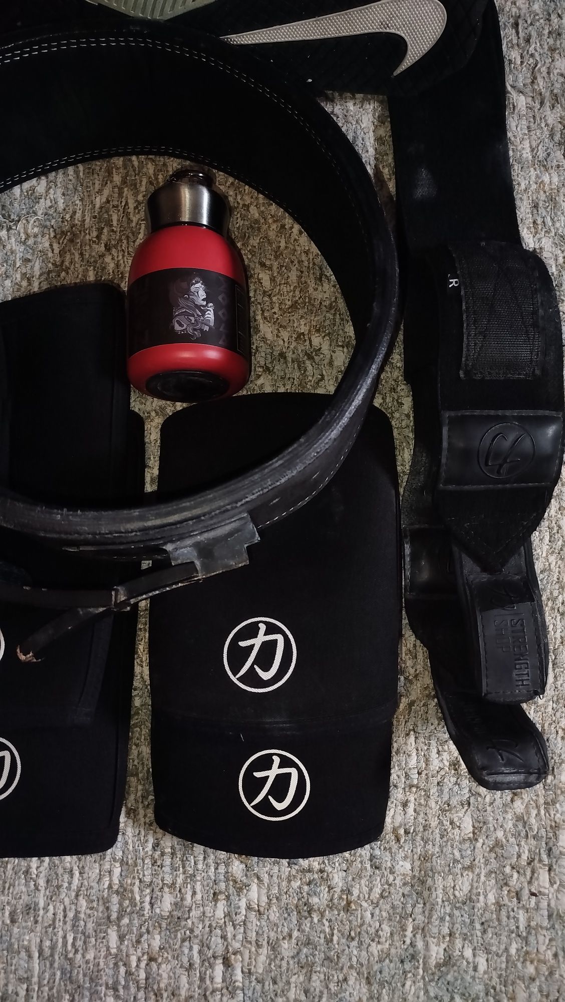 Equipamento powerlifting, musculação, halterofilismo