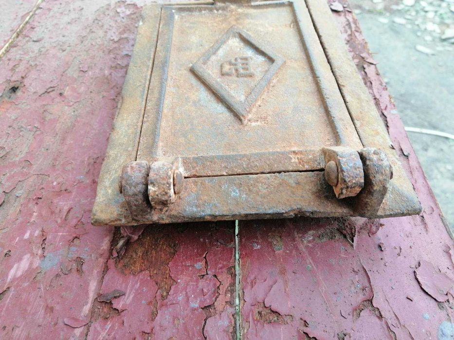 Дверцята в грубку