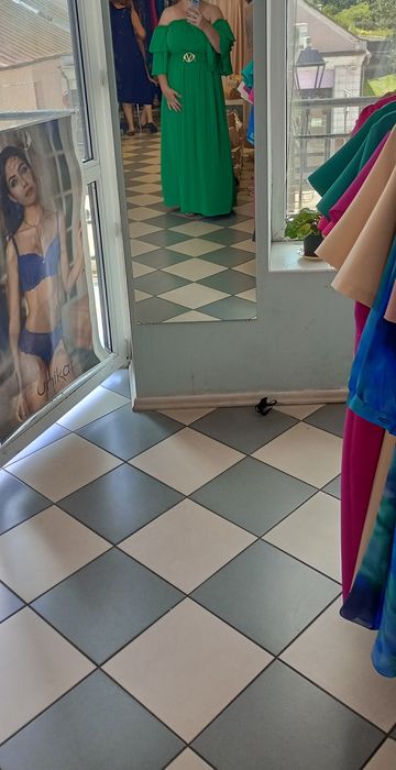 Sprzedam piękną suknię rozmiar M