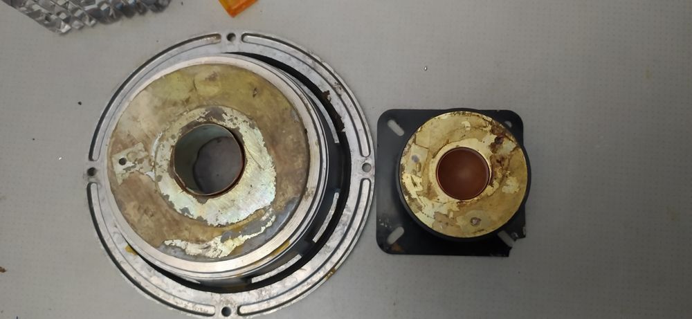 Kolumna Altus 140 - pozostałości