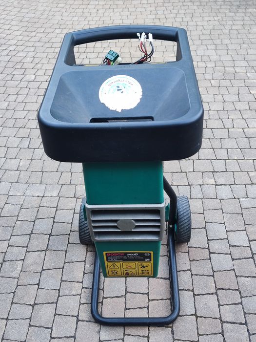 Rozdrabniacz frezowy, walcowy Bosch AXT2000 - uszkodzony na części.