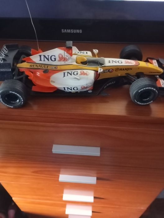 Réplica F1 telecomandado