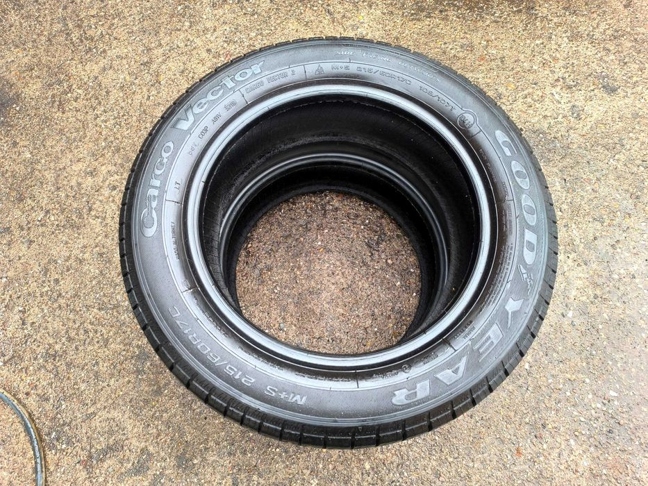 215/60R17C 109/107T 17 C Opony Całoroczne GOODYEAR Cargo Vector 2 6,5m