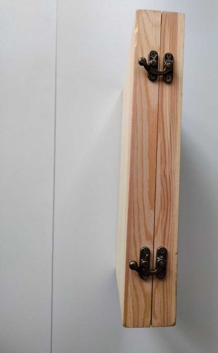 Pudełko na 100 monet