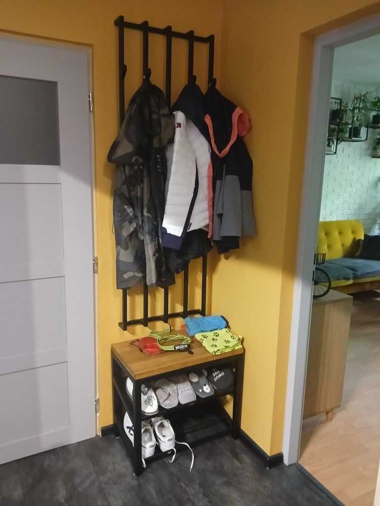 Loftowa szafka na buty