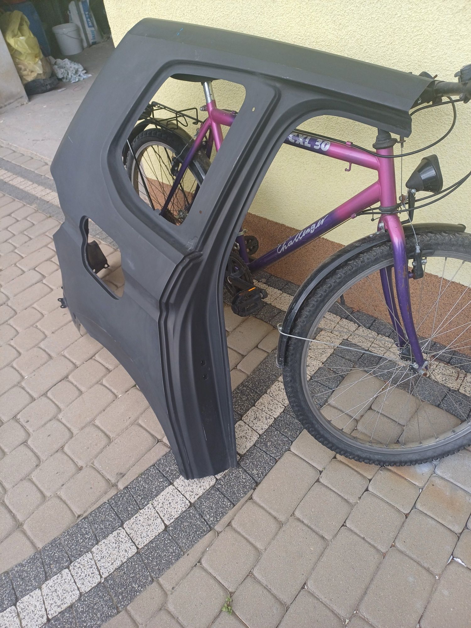 Błotnik tył prawy touran