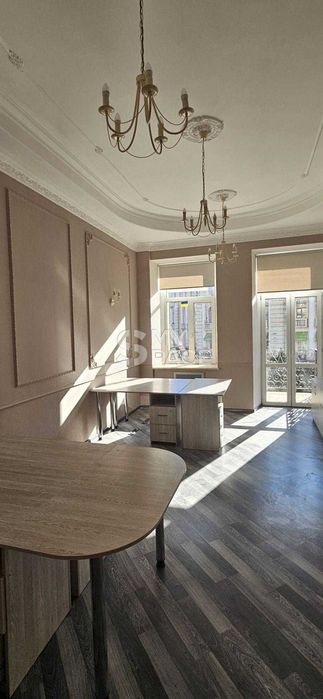 3к.кв під офіс комерція бізнес центр Метро "Площа Українських Героїв"