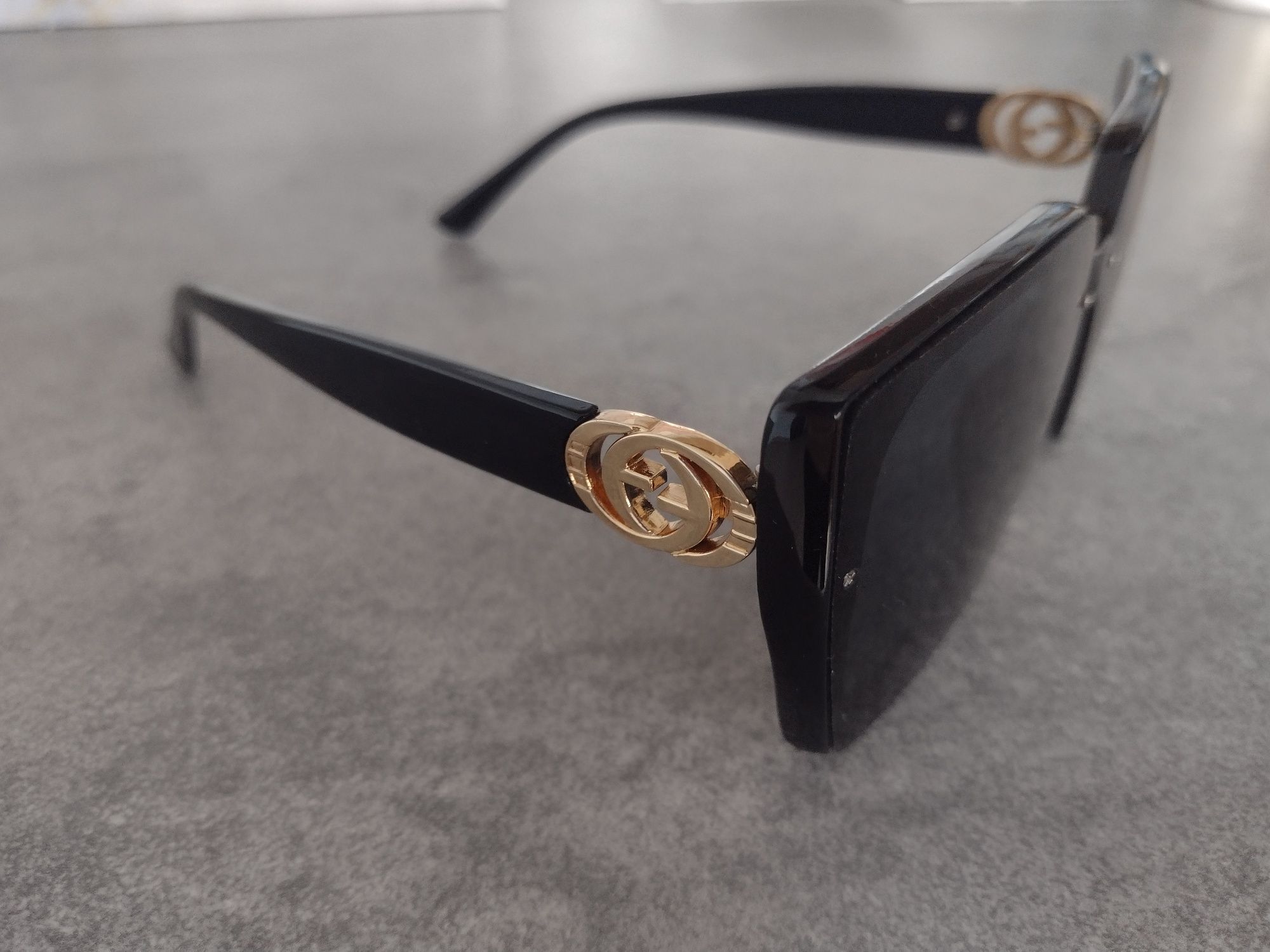 Okulary przeciwsłoneczne typu Chanel