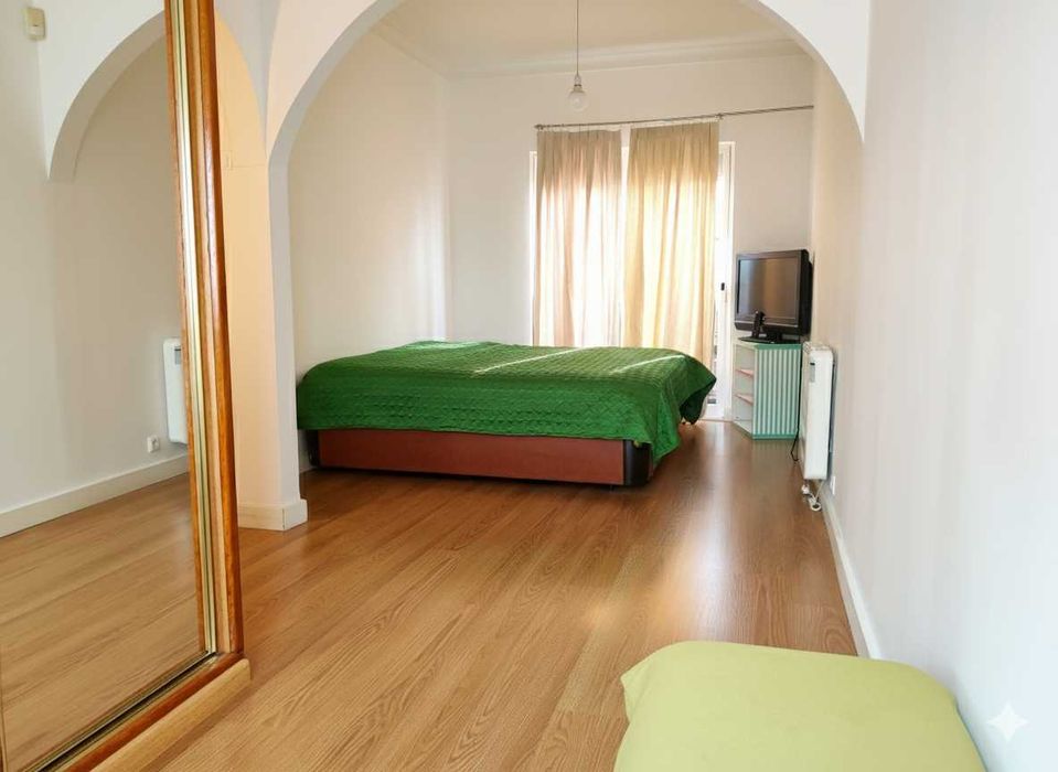 Moradia com terraço-jardim independente de 188 m² em Caxias - Laveiras