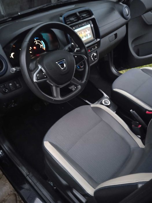 Dacia SPRING 2022 рік