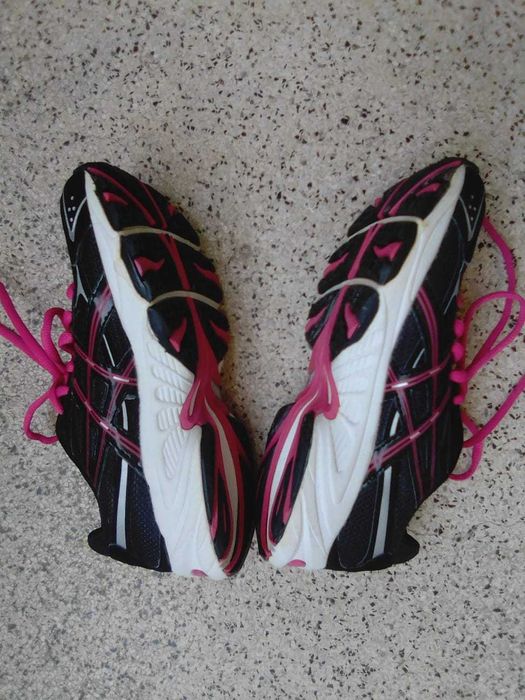 SAPATILHAS MULHER OU CRIANÇA NOVAS