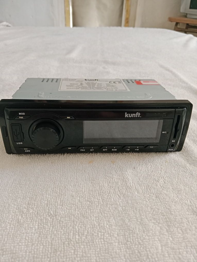 Auto rádio kunft com bluetooth