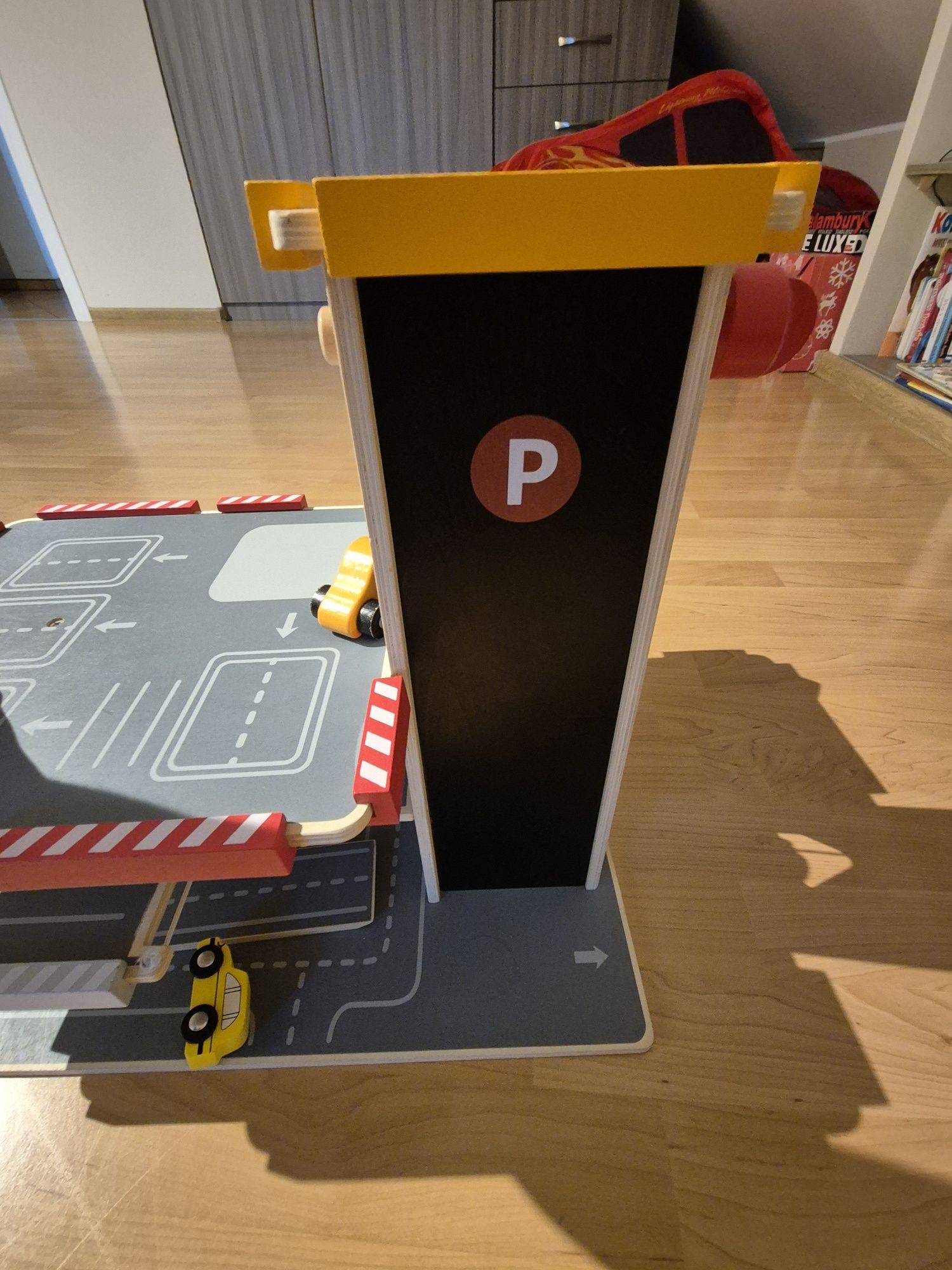 Parking drewniany