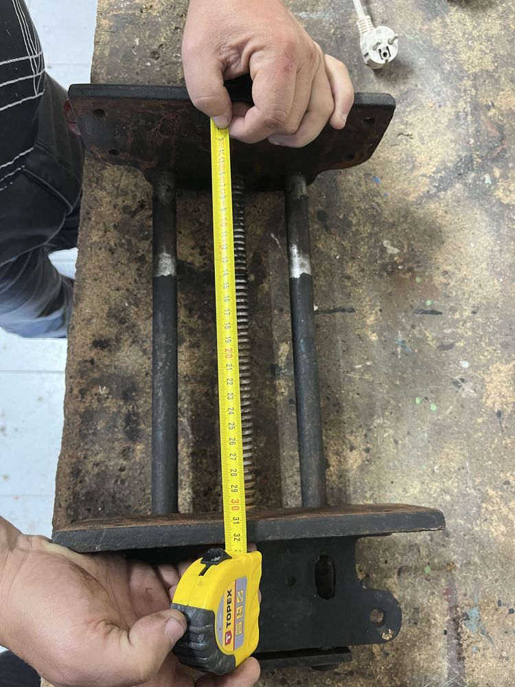 Torno de bancada em ferro