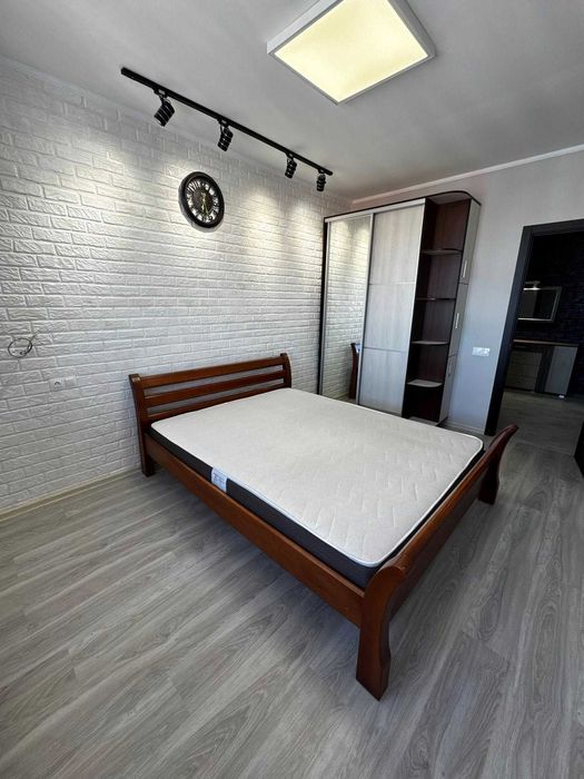 2 кім квартира з ремонтом,вул Національної гвардії