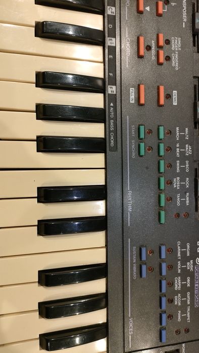 Rhythmic 6 przenośna klawiatura elektroniczna vintage 1986