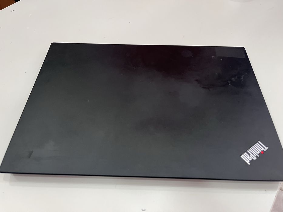 ThinkPad T490 i7-8th Gen
