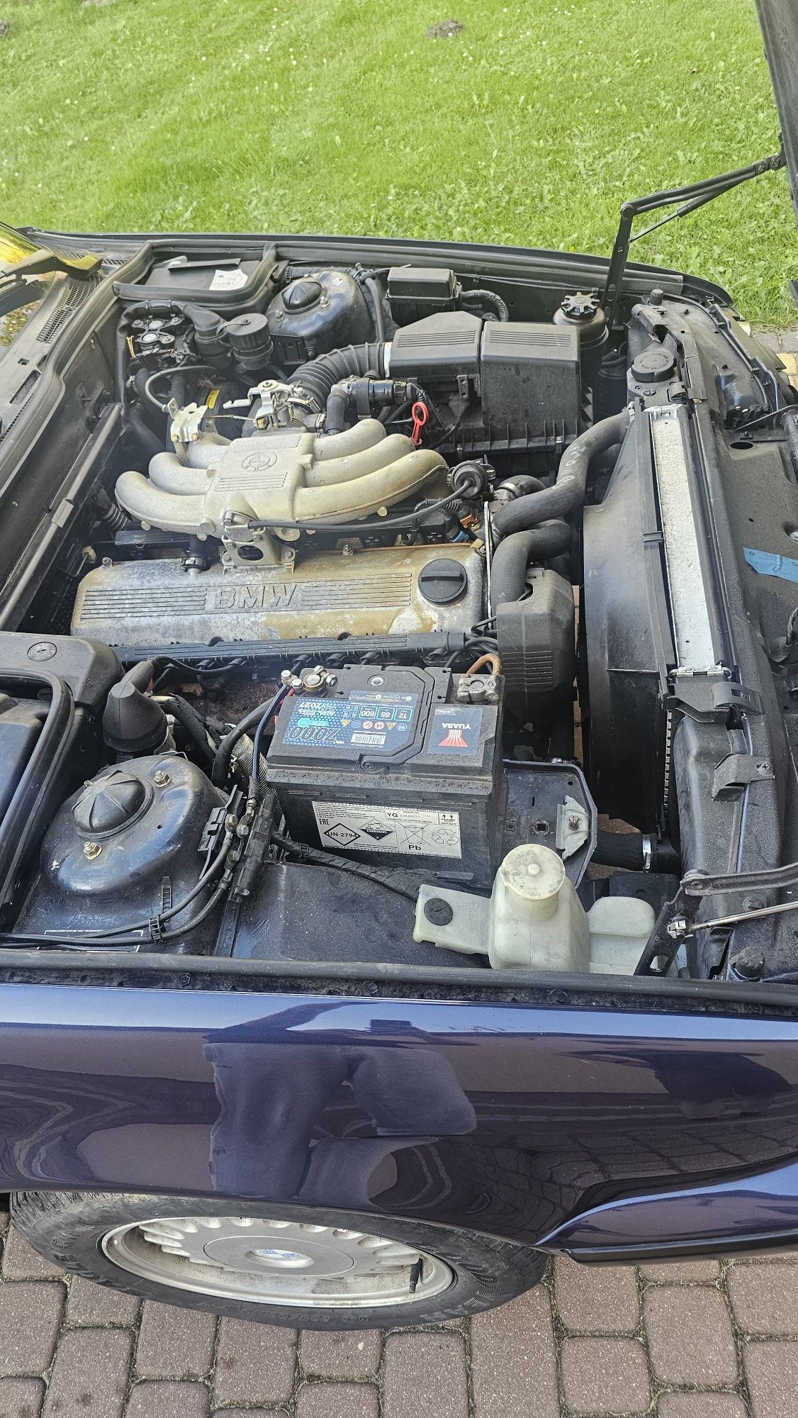 Bmw e34 525i M20B25 KLIMA szyberdach bez rdzy Jezdna odświeżony lakier