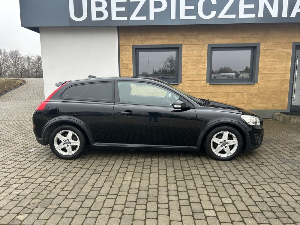 Volvo C30 Lift 1.6 DRIVe Kinetic 110KM 2010 Klimatyzacja Szyber dach