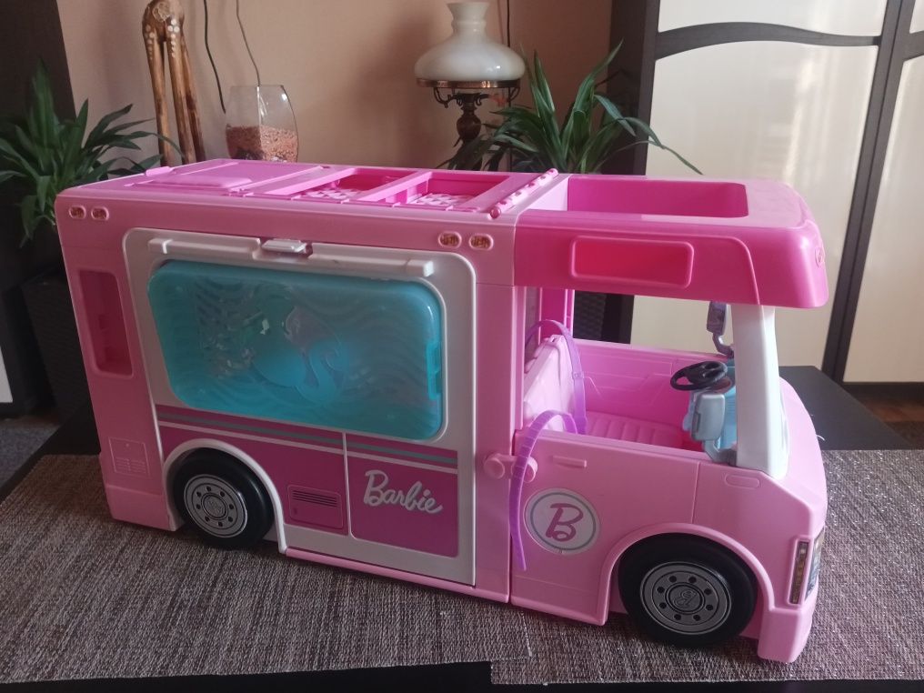 Samochód Kamper Barbie