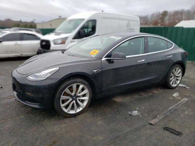 TESLA MODEL 3 2019 року з США