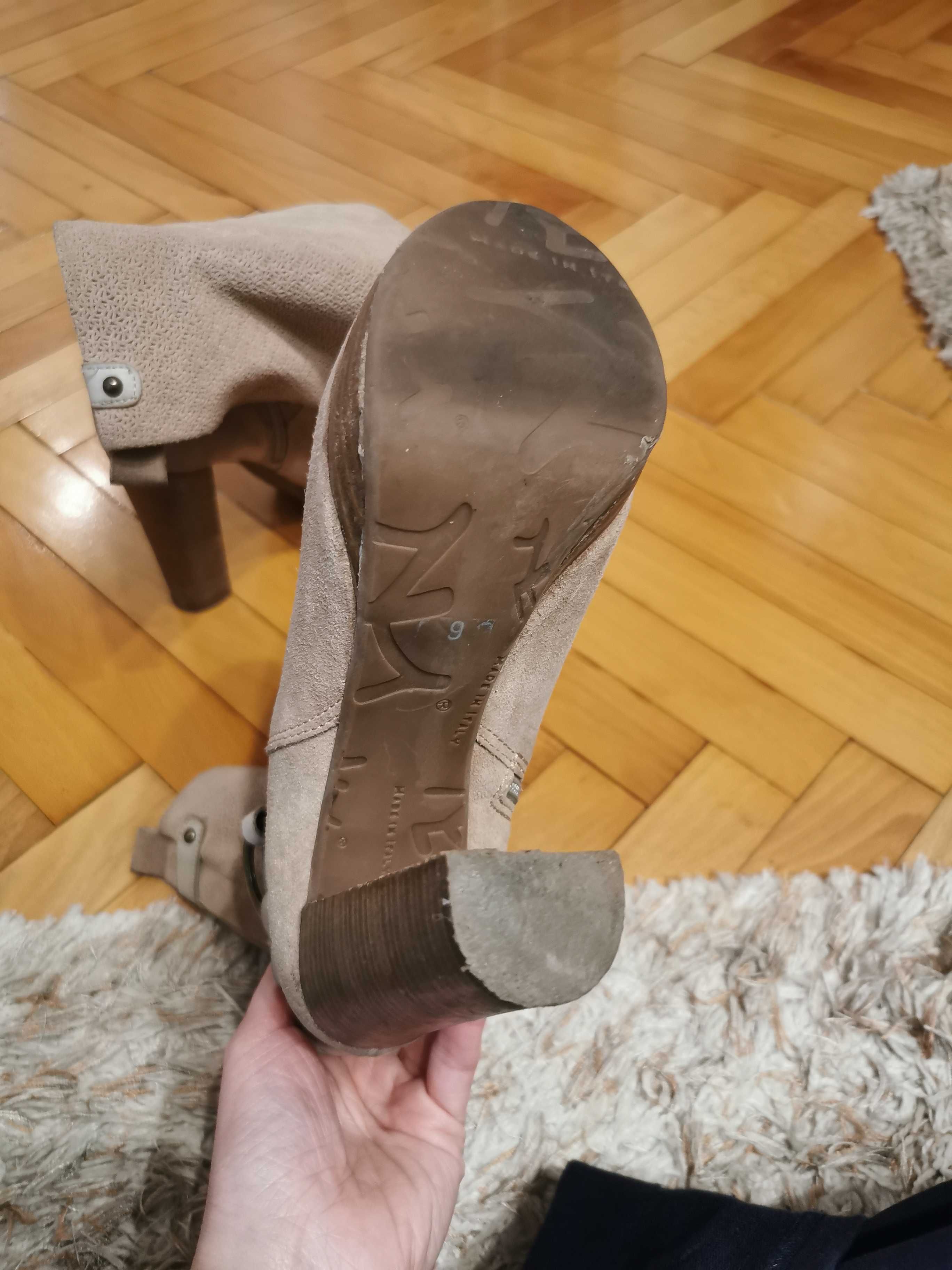 Beżowe kozaki, Prima Moda, rozmiar 39