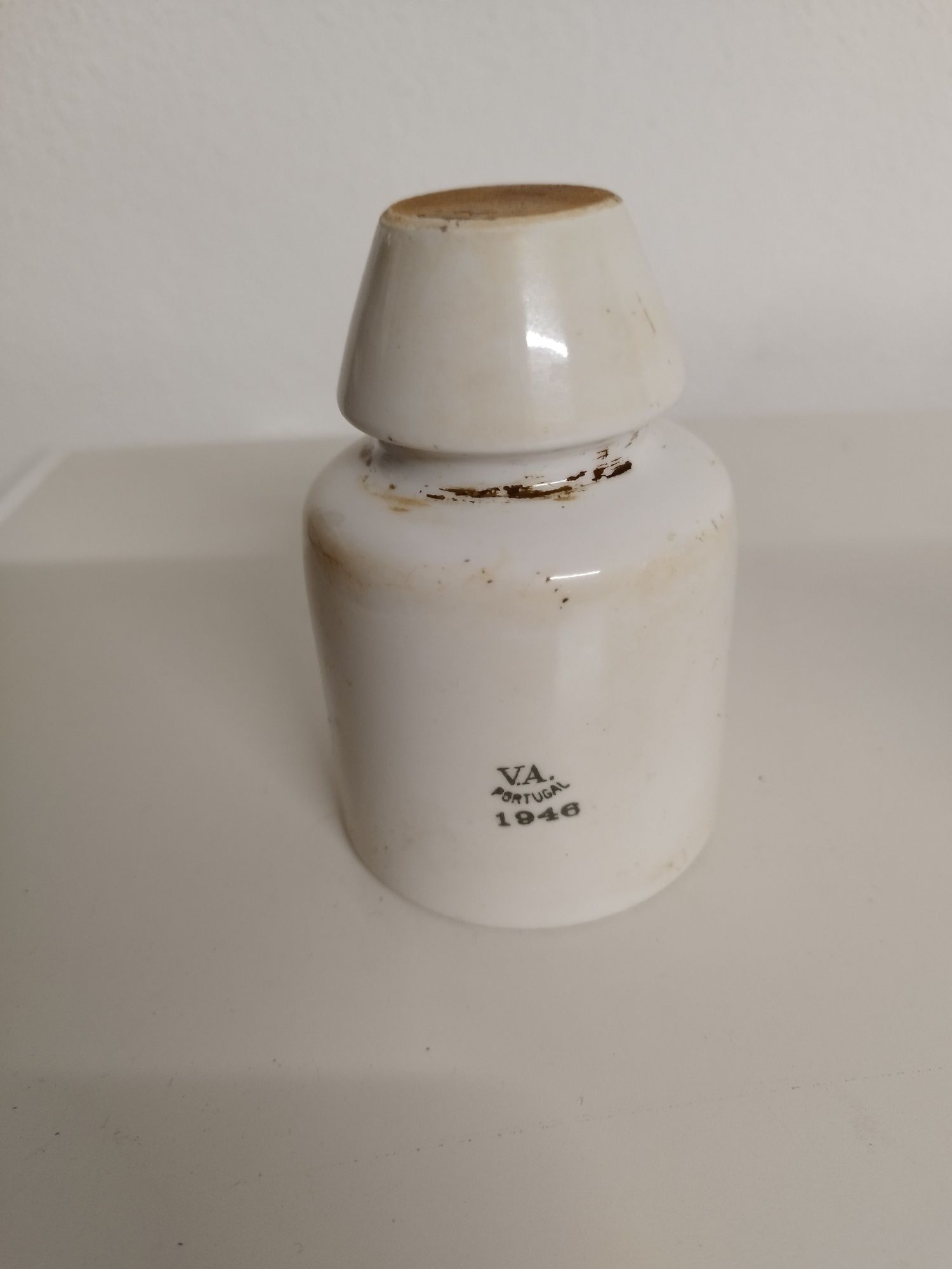 Isoladores porcelana