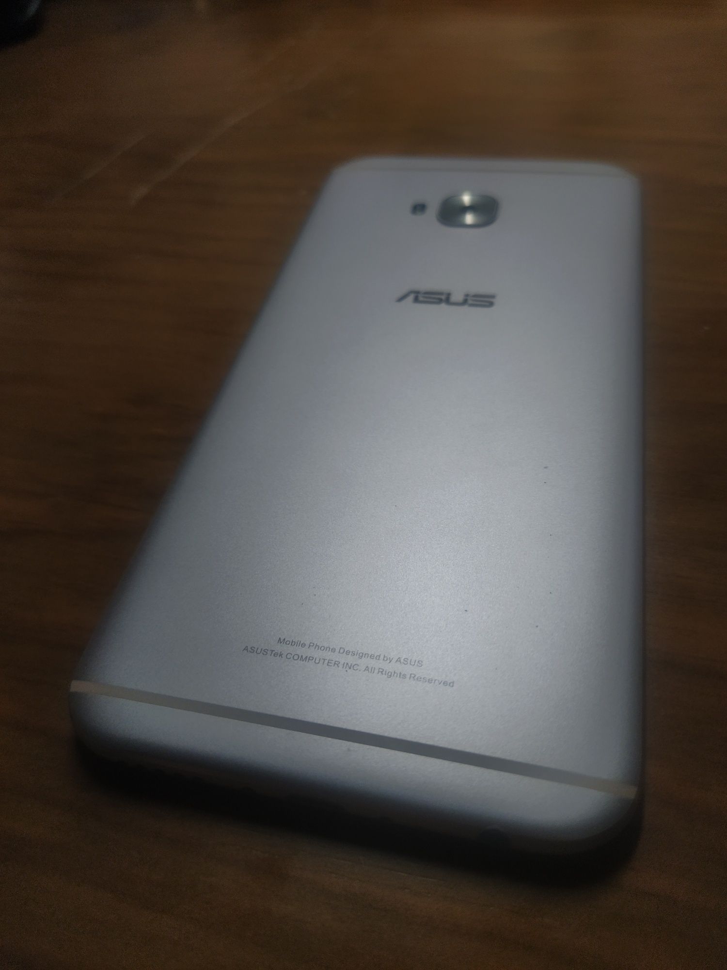 Asus selfiepro4 como novo