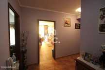 Apartamento T2 no centro da cidade com varanda,  garagem e elevador